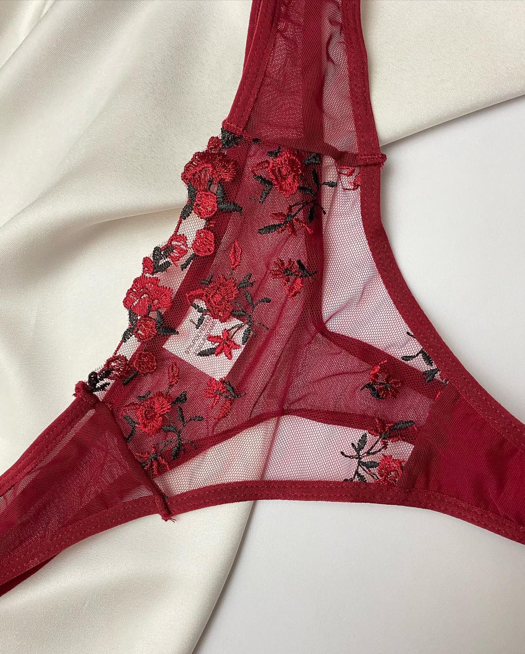 Conjunto Lingerie Cherry™ | O Segredo das Mulheres (FRETE GRÁTIS) - savina